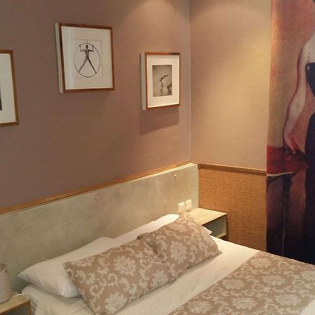 אביניון Hotel Mignon מראה חיצוני תמונה
