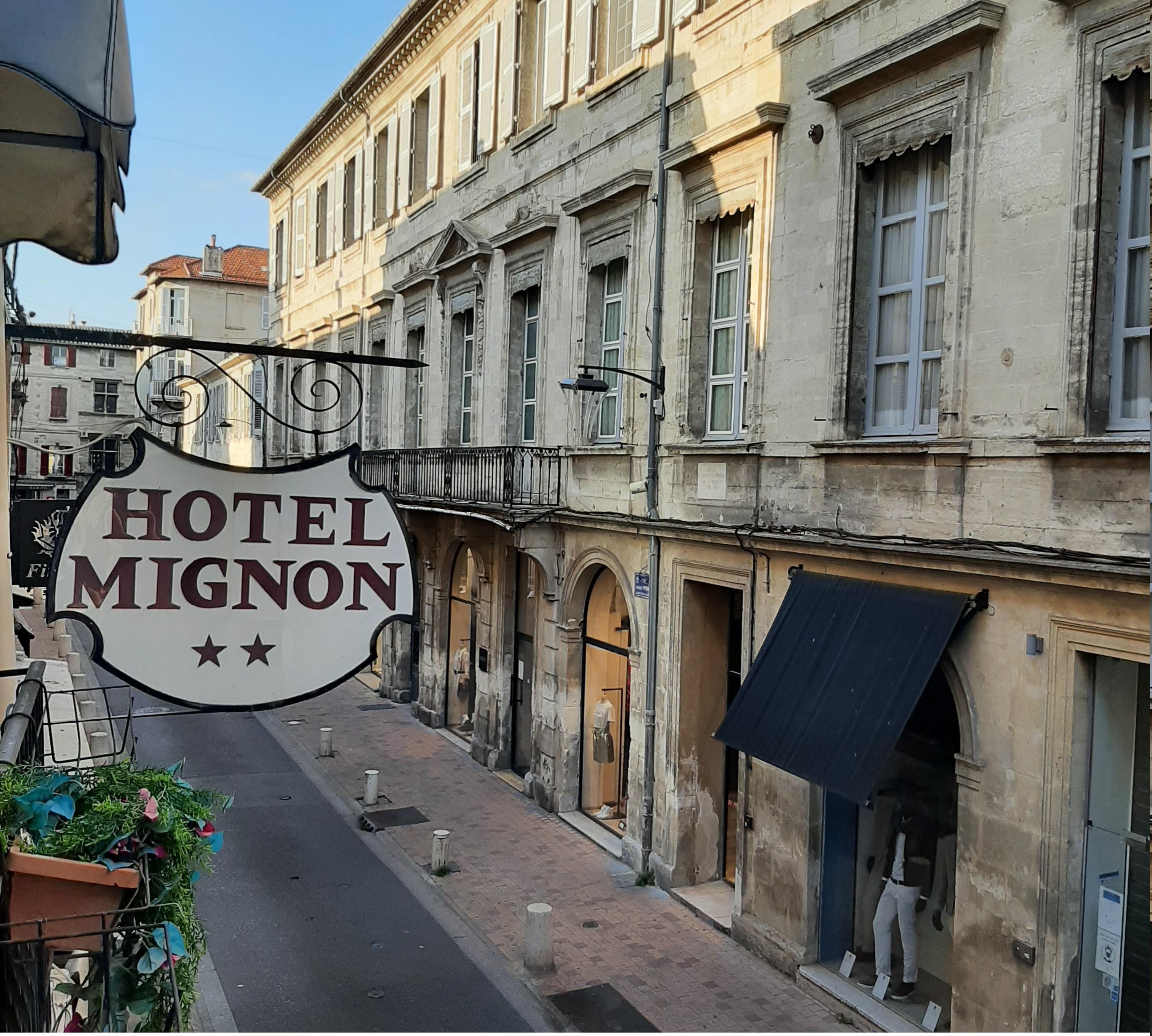 אביניון Hotel Mignon מראה חיצוני תמונה